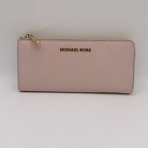 Michael Kors L Zipper Continental Wallet